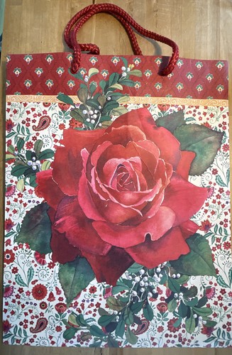Punch studio large red rose - studio,